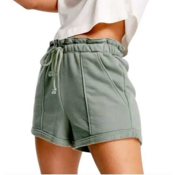 Abercrombie and Fitch Soft Collection Shorts Womens Large Green Cloud Paperbag - Picture 1 of 7